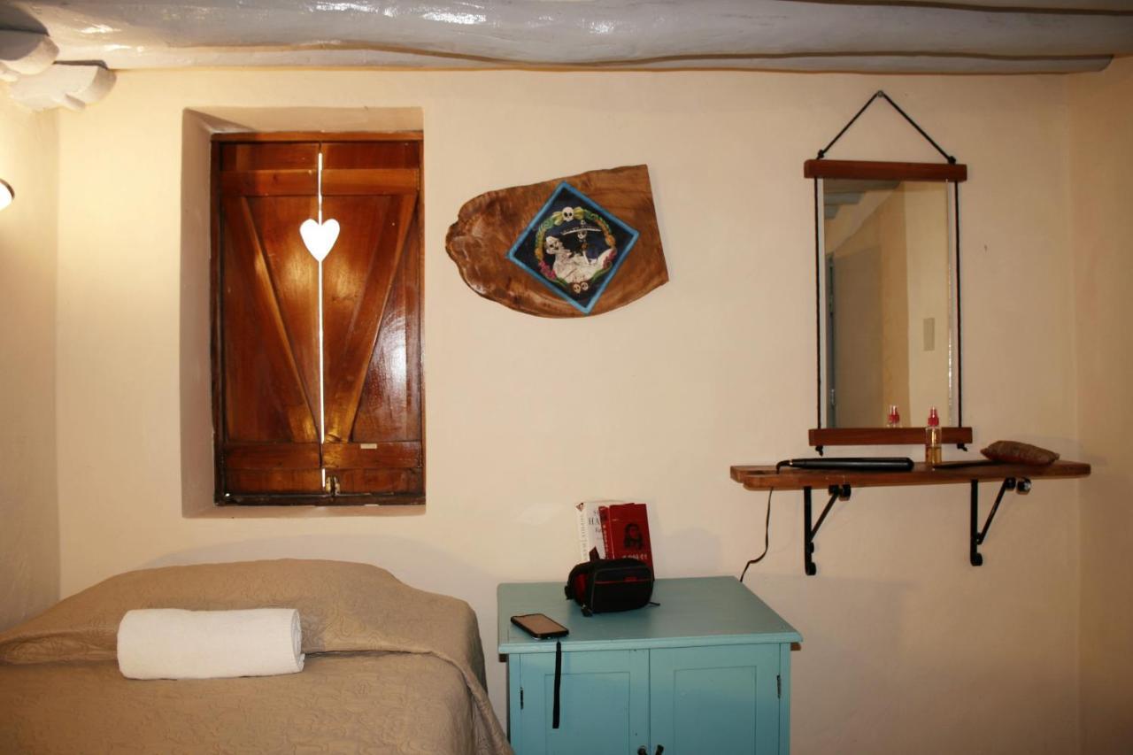 Hostel Candelaria Valladolid  Buitenkant foto