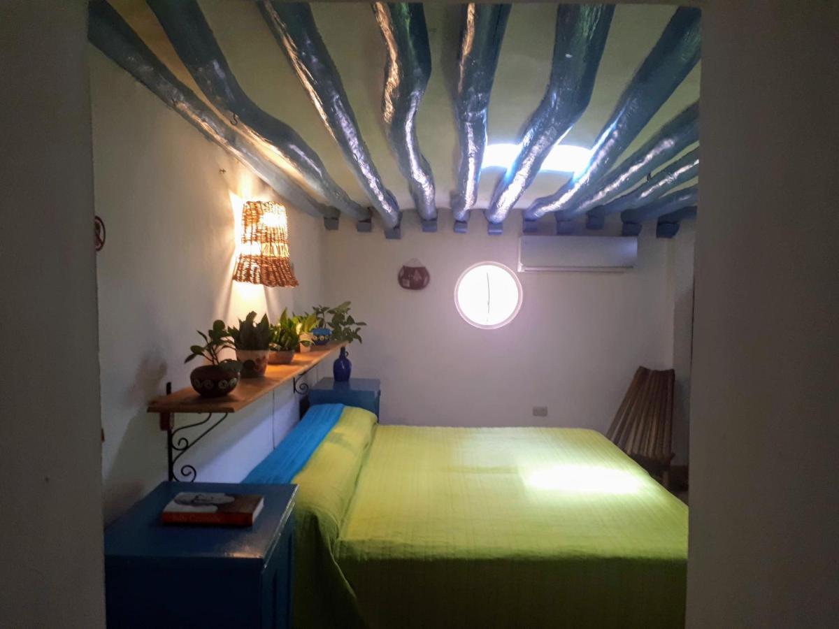 Hostel Candelaria Valladolid  Buitenkant foto