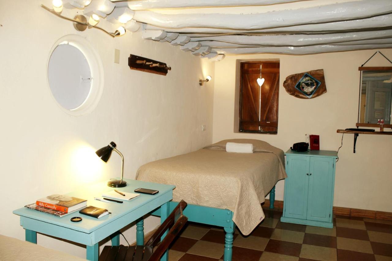 Hostel Candelaria Valladolid  Buitenkant foto