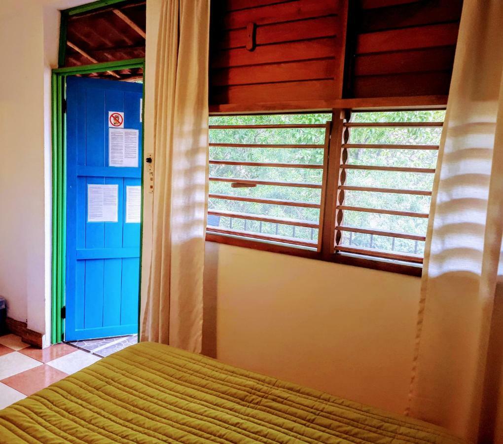 Hostel Candelaria Valladolid  Buitenkant foto